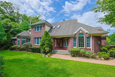 14 Belvedere Court, North Hills, NY 11030 - Photo 1