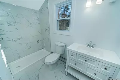 27 Garden Road, Sound Beach, NY 11789 - Photo 22