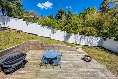 27 Garden Road, Sound Beach, NY 11789 - Photo 38