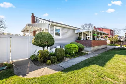 1080 Bay Shore Avenue, Bay Shore, NY 11706 - Photo 16
