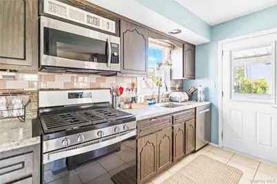 1080 Bay Shore Avenue, Bay Shore, NY 11706 - Photo 8