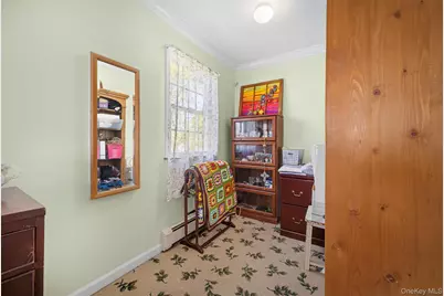 25 Bolton Street, Lindenhurst, NY 11757 - Photo 24