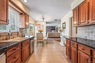 18 Lincoln Ave, Dix Hills, NY 11746 - Photo 16
