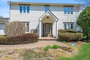 18 Lincoln Ave, Dix Hills, NY 11746 - Photo 4