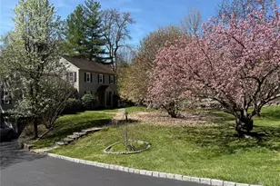 1 Cliffside Ln, Bedford Corners, NY 10549 - Photo 2