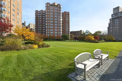180 Cabrini Boulevard #118, New York, NY 10033 - Photo 16