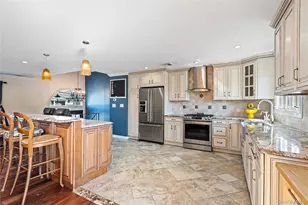 539 Nassau Ave, Freeport, NY 11520 - Photo 12