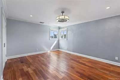 539 Nassau Avenue, Freeport, NY 11520 - Photo 16