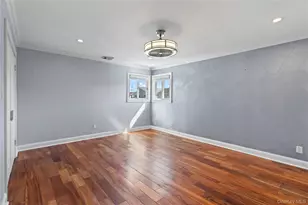 539 Nassau Ave, Freeport, NY 11520 - Photo 16