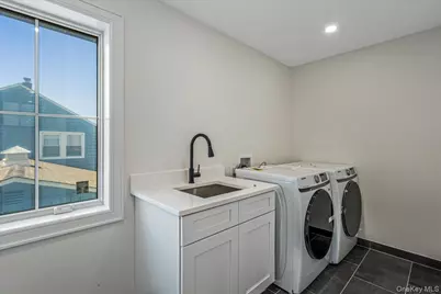 172A Harvard Street, Westbury, NY 11590 - Photo 30