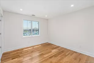 172A Harvard St, Westbury, NY 11590 - Photo 22