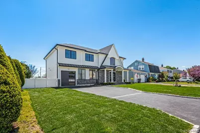 172A Harvard Street, Westbury, NY 11590 - Photo 2