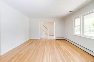 10 Tudor Dr, Stony Brook, NY 11790 - Photo 8