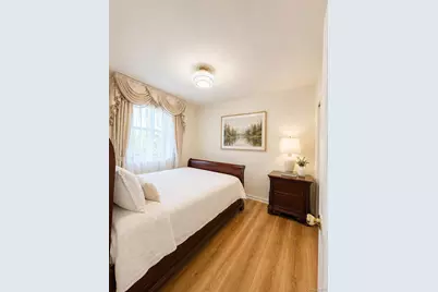 13916 28 Road #Z, Flushing, NY 11354 - Photo 8