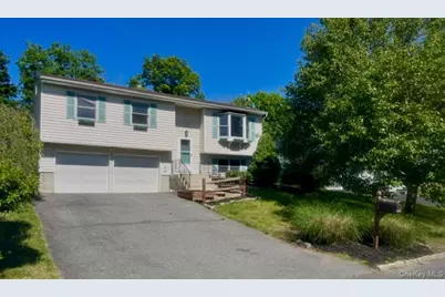 310 Aristotle Drive, Maybrook, NY 12543 - Photo 1