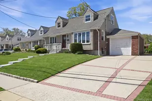 58 Lyon St, Valley Stream, NY 11580 - Photo 1