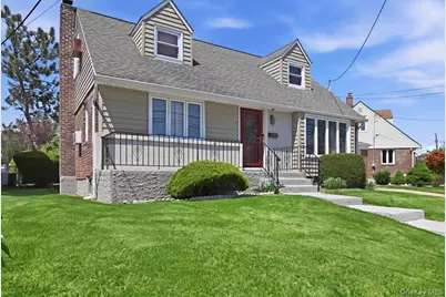 58 Lyon Street, Valley Stream, NY 11580 - Photo 2