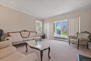 58 Lyon St, Valley Stream, NY 11580 - Photo 8