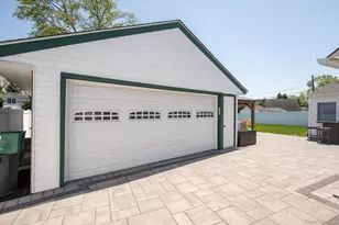 41 Disc Ln, Wantagh, NY 11793 - Photo 24