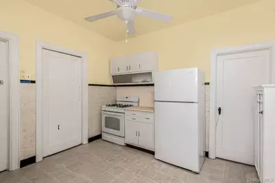 429 E 238th Street, Bronx, NY 10470 - Photo 6