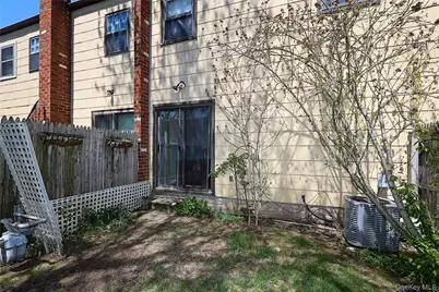 2410 Farmers Avenue #16, Bellmore, NY 11710 - Photo 22