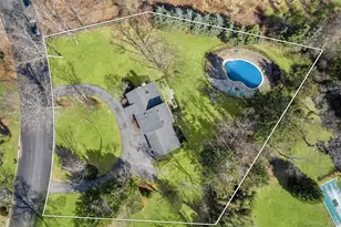 435 Old Saddle Ln, Cutchogue, NY 11935 - Photo 18