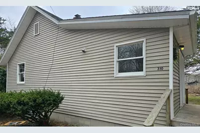 310A Frowein Road, Center Moriches, NY 11934 - Photo 2