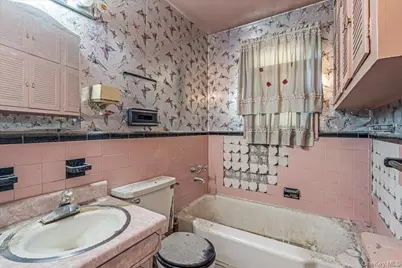 3231 163rd Street, Flushing, NY 11358 - Photo 20