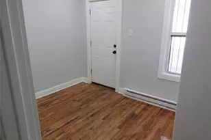 949 E 213th St, Bronx, NY 10469 - Photo 4