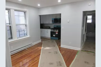 949 E 213th Street #FL-1, Bronx, NY 10469 - Photo 8