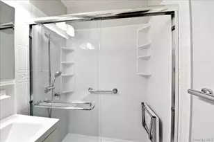 333 Bronx River Rd, Yonkers, NY 10704 - Photo 12