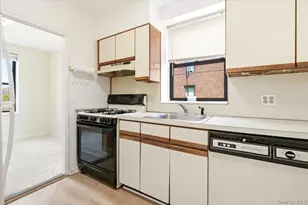 102-12 65th Ave, Forest Hills, NY 11375 - Photo 18