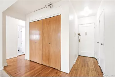 102-12 65th Avenue #C35, Forest Hills, NY 11375 - Photo 4