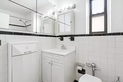 102-12 65th Avenue #C35, Forest Hills, NY 11375 - Photo 22