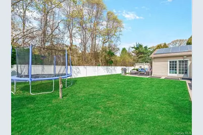 24 Sabre Drive, Selden, NY 11784 - Photo 18