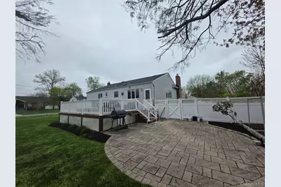 37 Jonquill Lane, Kings Park, NY 11754 - Photo 18