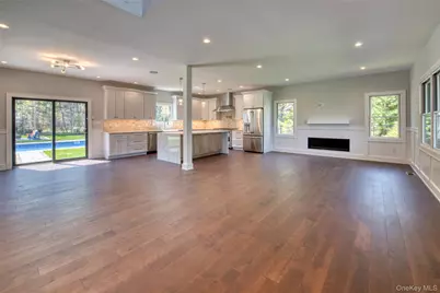 800 Corey Creek Lane, Southold, NY 11971 - Photo 10