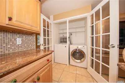 4025 Boston Avenue, Seaford, NY 11783 - Photo 18