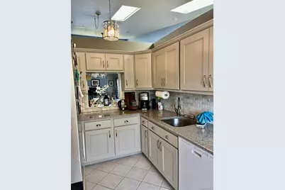 735 Spring Lake Drive, Middle Island, NY 11953 - Photo 4