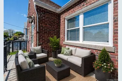 812 Swinton Avenue, Bronx, NY 10465 - Photo 2