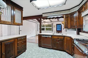 933 Dana Ave, Valley Stream, NY 11580 - Photo 4
