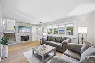 7 Bowden Dr, Huntington Station, NY 11746 - Photo 6