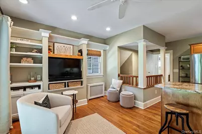 94 Roosevelt Street, Garden City, NY 11530 - Photo 10