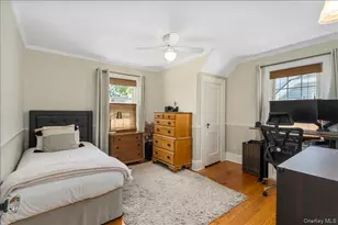 94 Roosevelt St, Garden City, NY 11530 - Photo 14