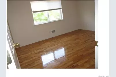 25 College Avenue #512, Nanuet, NY 10954 - Photo 2