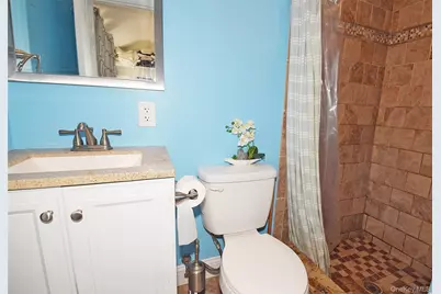 130 Winganhauppauge Road, Islip, NY 11751 - Photo 20