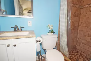 130 Winganhauppauge Rd, Islip, NY 11751 - Photo 20