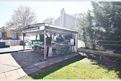 130 Winganhauppauge Road, Islip, NY 11751 - Photo 42