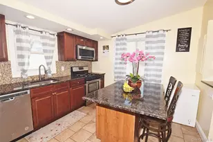 130 Winganhauppauge Rd, Islip, NY 11751 - Photo 24