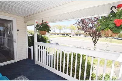 130 Winganhauppauge Road, Islip, NY 11751 - Photo 36